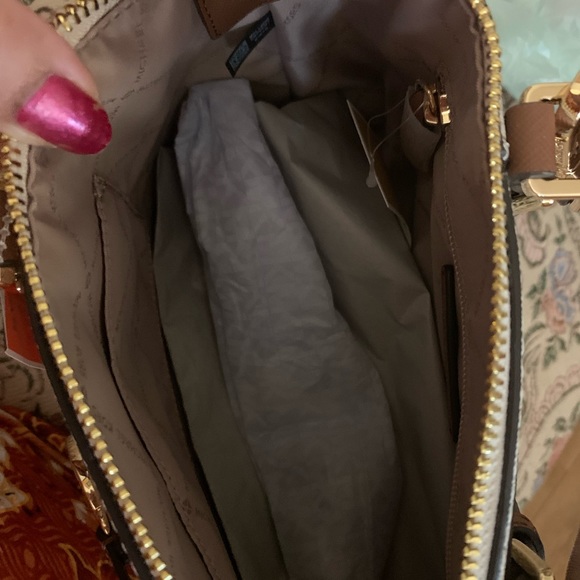 MICHAEL KORS monogram 2 way bag - Picture 4 of 5